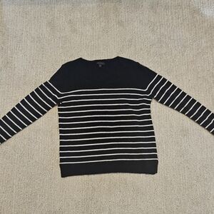 CASHMERE SAKS Black and White V-Neck CASHMERE Sweater